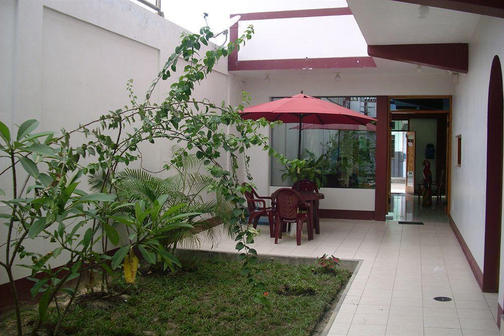 El Dorado Express Hotel Икитос Екстериор снимка