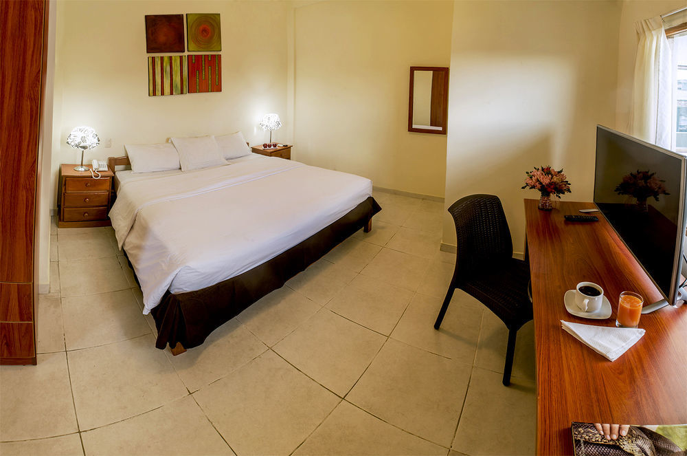 El Dorado Express Hotel Икитос Екстериор снимка