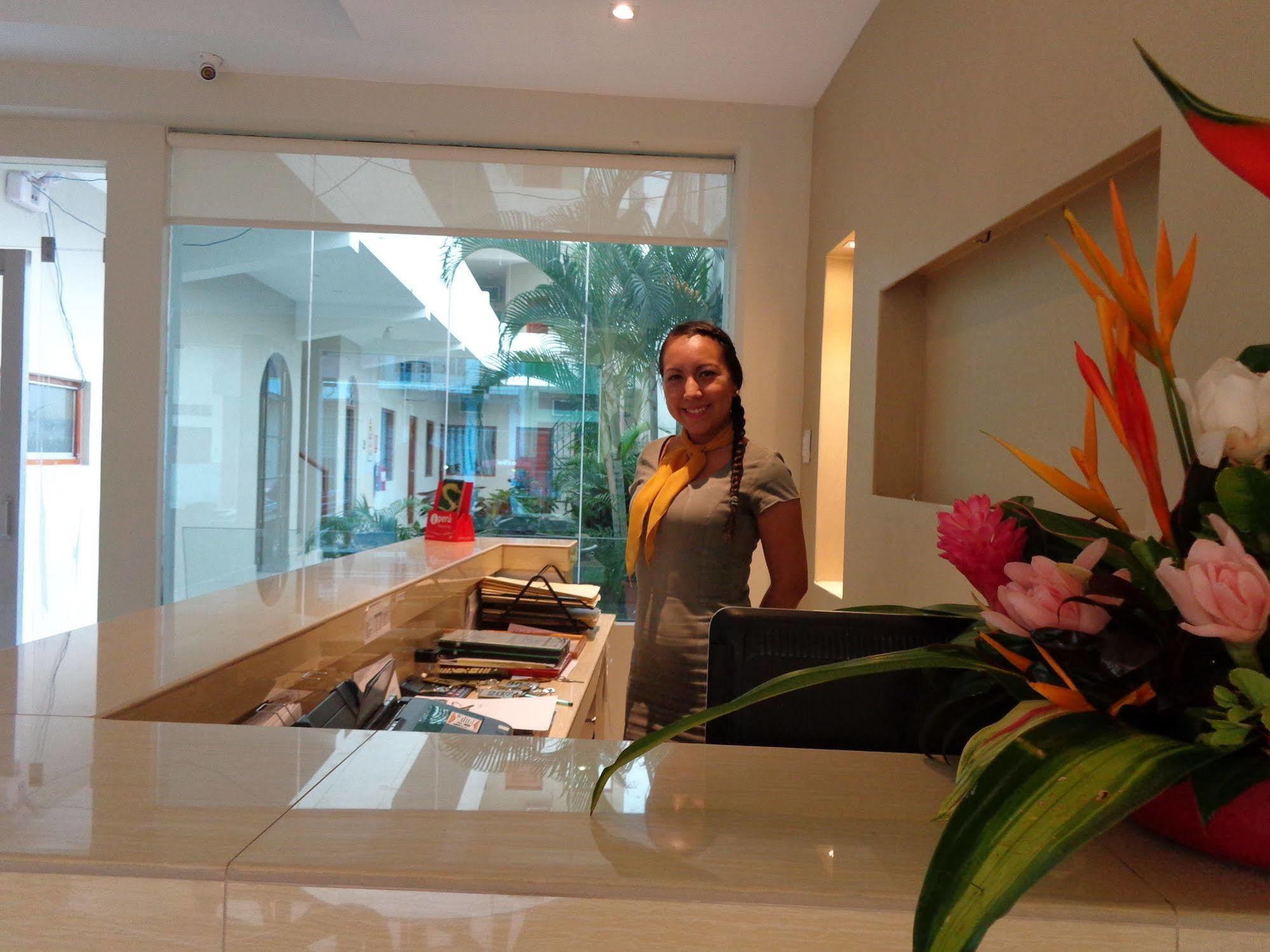 El Dorado Express Hotel Икитос Екстериор снимка