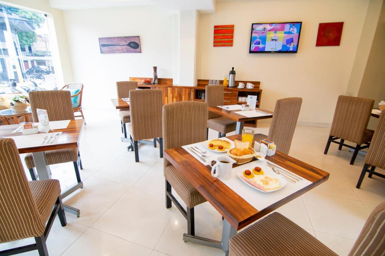 El Dorado Express Hotel Икитос Екстериор снимка
