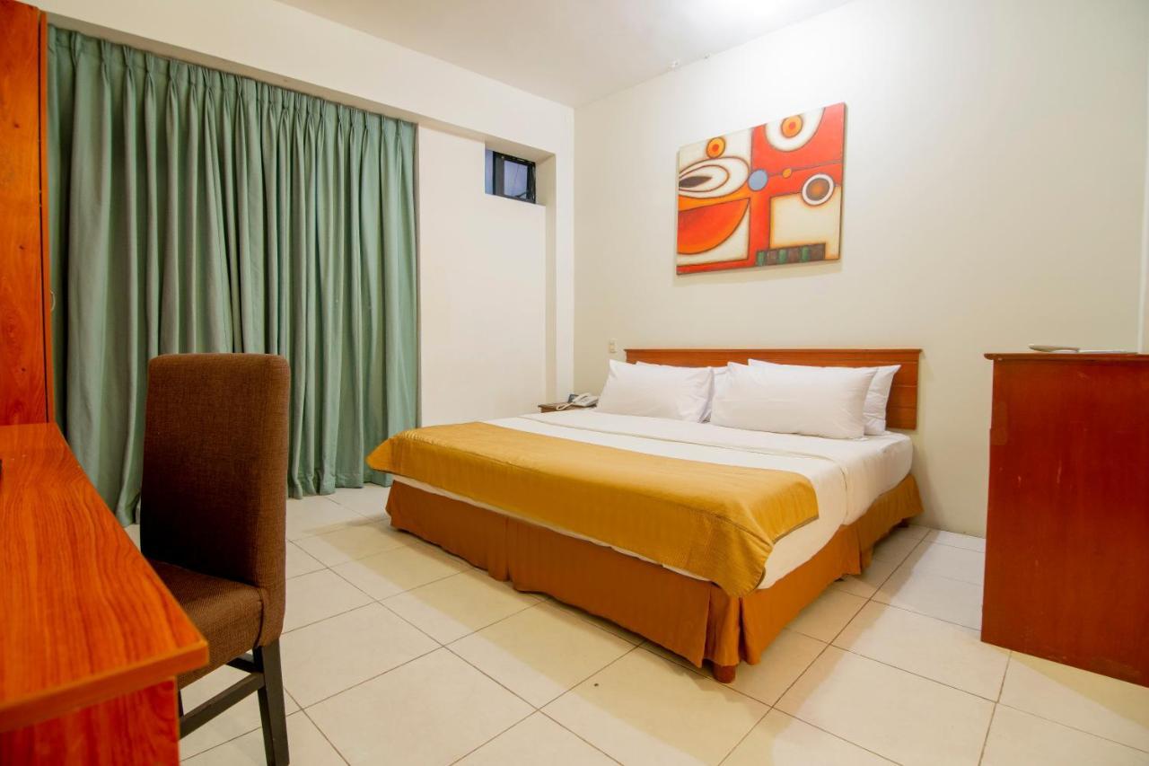 El Dorado Express Hotel Икитос Екстериор снимка