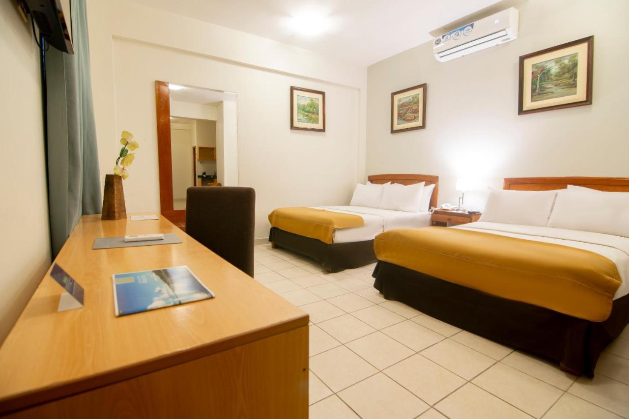 El Dorado Express Hotel Икитос Екстериор снимка